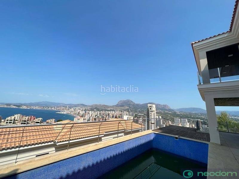 Foto b3bca8c0-20d4-4f98-93bd-941f54ab26f5. House with parking pool in Rincón Alto Benidorm