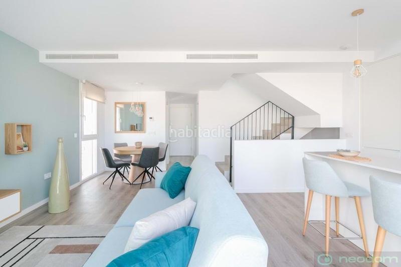 Foto 08b4008b-c80c-4833-b101-f3a360b2d8b5. Casa en balcón de Finestrat-terra marina Finestrat