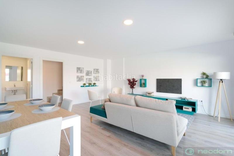 Foto 8c2560e2-39fb-4417-9596-4c72bb925279. Casa en balcón de Finestrat-terra marina Finestrat