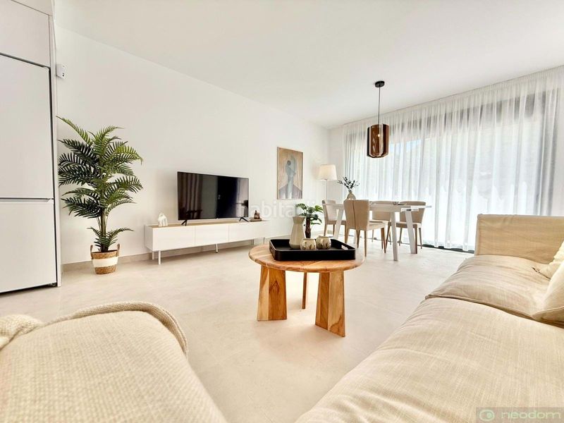 Foto a4d5d435-7279-40ca-9368-711e20e31b2a. Semi detached house with parking pool in Cox