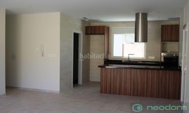 Foto c085c8d9-aba2-401c-a468-e5d056cdb2cc. Maison avec parking piscine dans Romana (la)