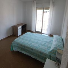 Affitto Appartamento in Camino de ronda 40. Piso 4 dormitorios para estudiantes en cno de ronda