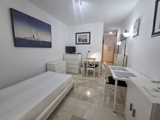 Miete Studiowohnung in Calle san juan de dios 52. Disponible en alquiler estudio estudiantes universidad, próximo