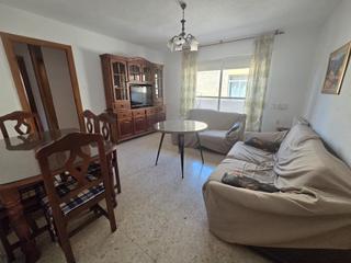 Pis a Avenida de madrid 25. Oportunidad, piso en venta ideal inversión, o primera vivienda