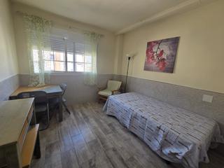 Location Appartement à Avenida de madrid 20a. Estudio con todos los gastos incluidos, estudiantes