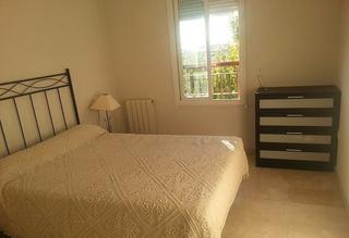 Lloguer Pis  Glorieta de arabial. Apartamento  con plaza de garaje,ideal trabajadores o estudiante