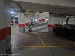 Lloguer Aparcament cotxe a Calle pedro antonio de alarcón 36. Plaza de garaje en alquiler para coche mediano