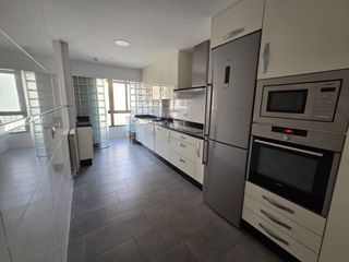 Affitto Appartamento  Calle pedro antonio de alarcón 35. Piso disponible  o para trabajadores mir o estudiantes próximo c
