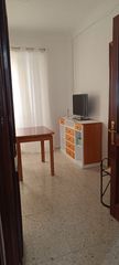 Miete Appartement in N/a. Piso ideal pareja de trabadores o chicas trabajadoras o estudian