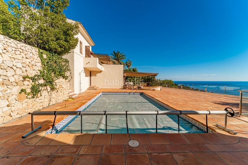 Foto 7abdd8a3-3685-45b5-ad8f-a13f751a838e. Casa amb calefacció aparcament piscina a Altea la vella Altea