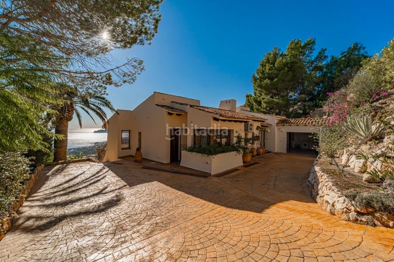Foto e37acea3-1462-46f9-8db9-b0c041b22a78. Casa amb calefacció aparcament piscina a Altea la vella Altea