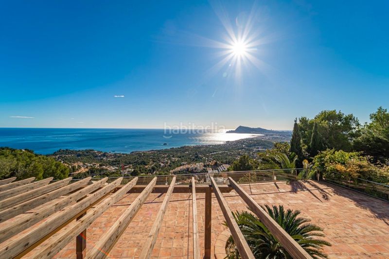 Foto fae64d7d-a93a-4cbe-ace0-2495008e3f25. Casa amb calefacció aparcament piscina a Altea la vella Altea