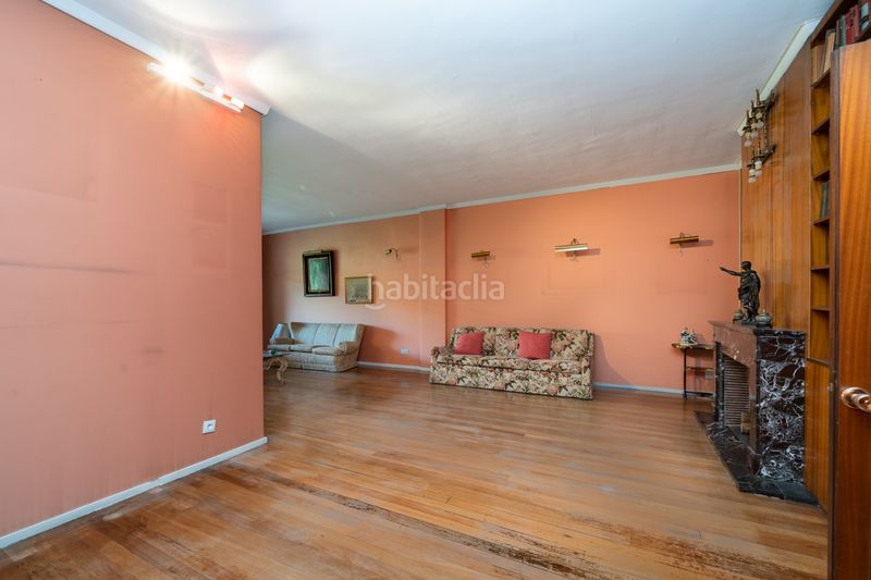 Foto dfe34982-93a4-4256-a647-29c628e2e317. Pis amb xemeneia calefacció aparcament a Almagro Madrid