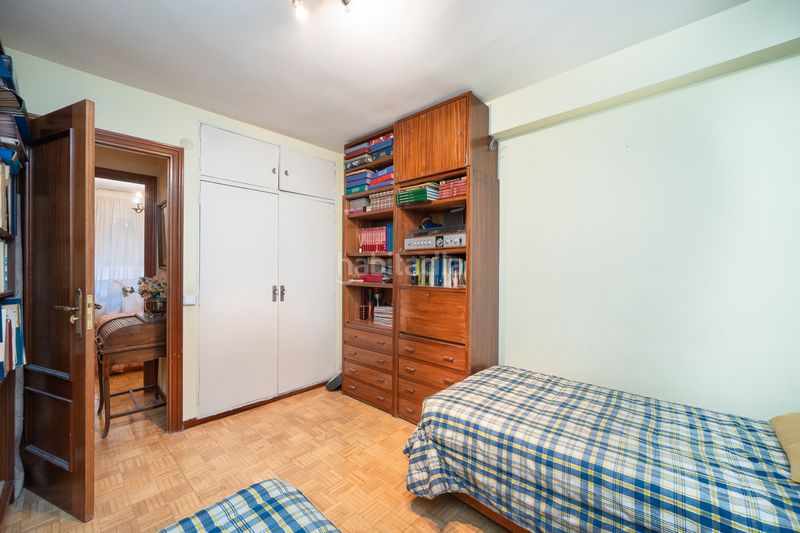 Foto 5f4d6d9d-b941-4e50-bcc9-9a23ad80f42a. Piso en Marroquina Madrid