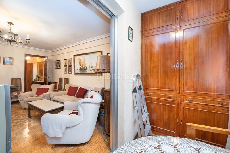 Foto e563e2da-3609-43c2-ae90-1235e4357057. Piso en Marroquina Madrid