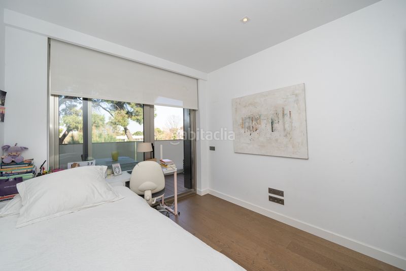 Foto b3d3d946-ae59-4c7b-9efe-39cb5c6e17d9. Penthouse with heating parking pool in Somosaguas Pozuelo de Alarcón