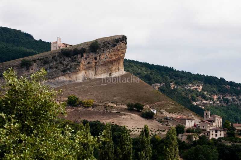 Foto b46ec3eb-7936-4d08-bfdb-f199081a3455. Edifici a Valle de Losa