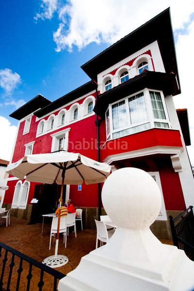 Foto ba9d26df-3353-4db3-9498-73262f69d2a5. Edifici a Valle de Losa
