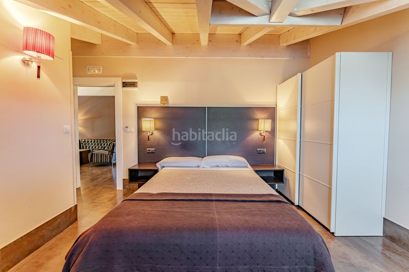 Foto d8b982df-3597-46a3-9f63-1964f0cba2b0. Edifici a Valle de Losa