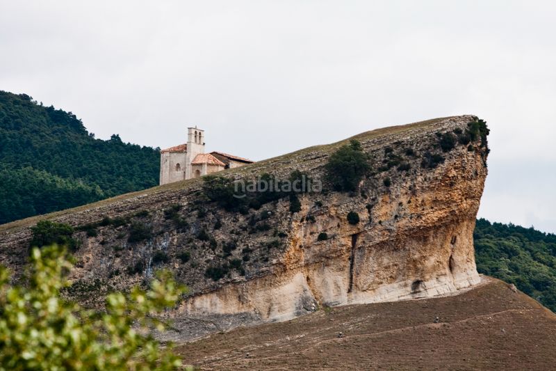 Foto d91fe72b-d26f-4853-ae06-9f2861e03921. Edifici a Valle de Losa