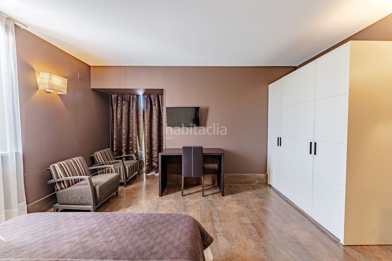 Foto ddf6b7e7-4dcb-422c-90f2-521c23ac90b4. Edifici a Valle de Losa