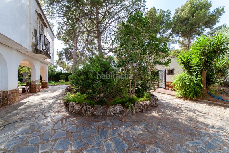 Foto b5dc595a-8137-4347-b37b-857ea017374f. Xalet amb xemeneia aparcament piscina a Serra