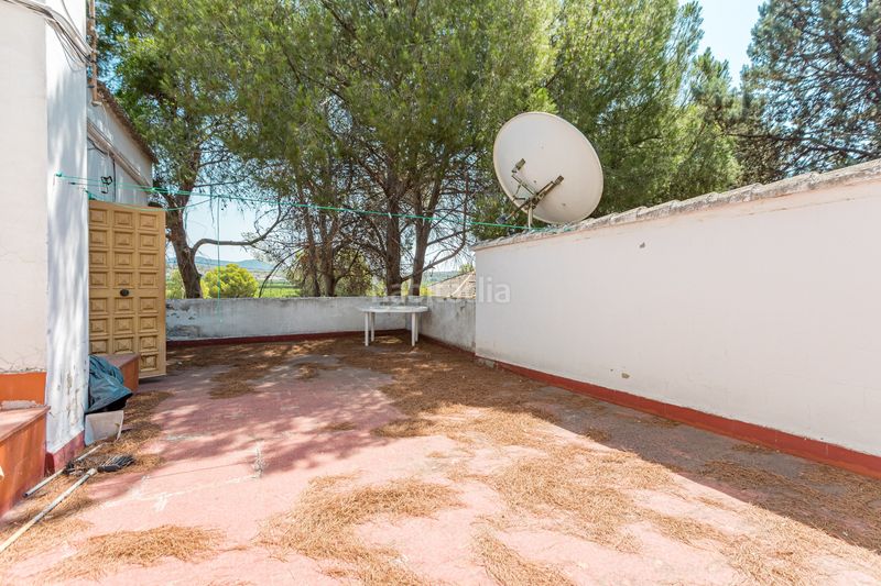 Foto f07a75e4-a009-4e40-bd95-7d740aa94fbb. Xalet amb xemeneia aparcament piscina a Serra