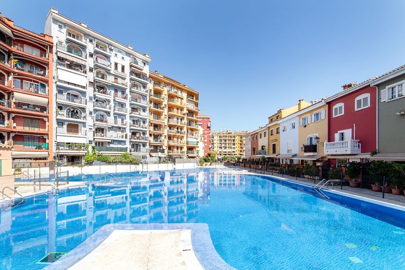 Foto f18ab7b5-e79a-4241-871d-5de59dd41f18. Pis amb piscina a Port Saplaya Alboraya