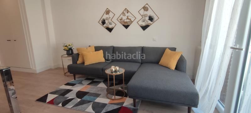 Foto b7071713-cf6a-4823-8ca1-2d8c38d8e380. Affitto appartamento con riscaldamento in Fuente del Berro Madrid