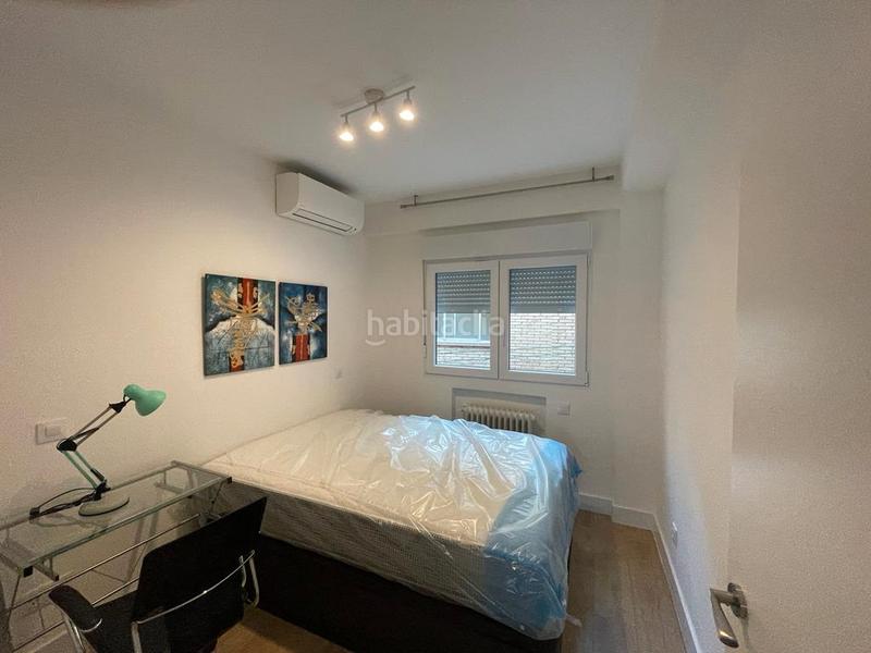 Foto 0f73c585-5c9f-489f-baf2-9564e3b2ef43. Alquiler piso quinta planta con terraza en Fuente del Berro Madrid