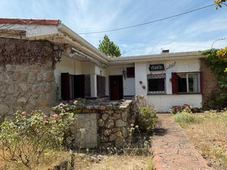 Casa aparellada  Calle de los manzanos