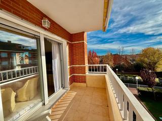 Appartamento  Calle gaudí. Vivienda ubicada en boadilla del monte, sector b.