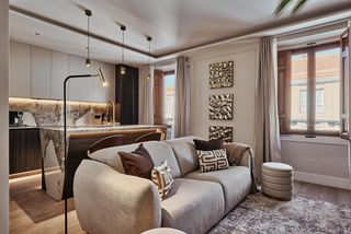 Pis en Universidad-Malasa�a. Vivienda exterior ubicada en el distrito chamber�, zona universi