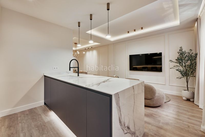 Foto 10cd756d-9f1c-40a3-9c0e-ee2a849798b9. Piso vivienda exterior ubicada en el distrito retiro, zona Ibiza. en Madrid