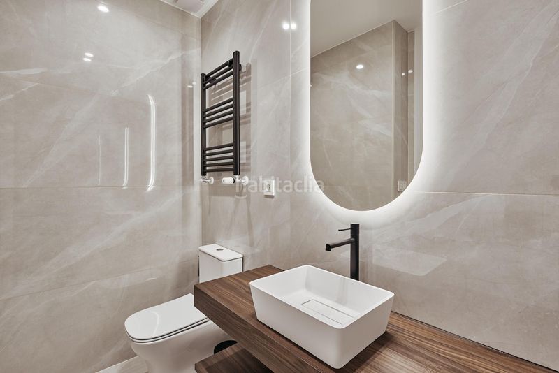 Foto 3d562b99-64af-46cf-a42e-62e5c29dd734. Piso vivienda exterior ubicada en el distrito retiro, zona Ibiza. en Madrid