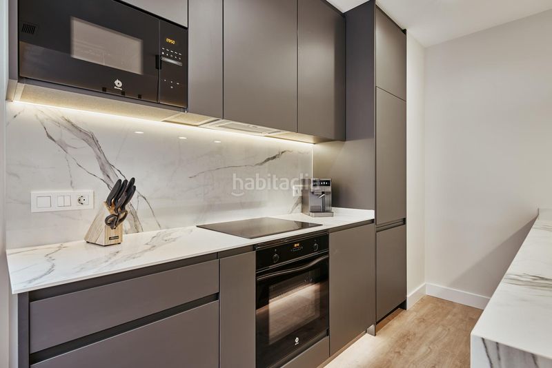 Foto 66869bef-bedd-48e4-a825-156d63c34531. Piso vivienda exterior ubicada en el distrito retiro, zona Ibiza. en Madrid