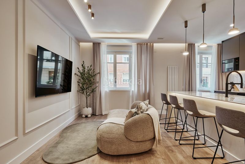 Foto 8f5c210d-8568-4704-bfc3-c5bae5183dd4. Piso vivienda exterior ubicada en el distrito retiro, zona Ibiza. en Madrid