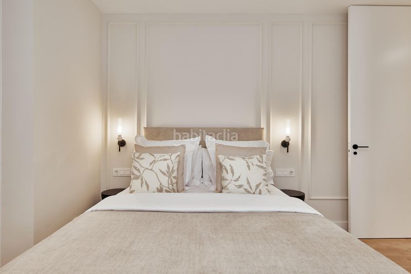 Foto d48b70d5-17c0-4892-bb1d-2b77d45f7a77. Piso vivienda exterior ubicada en el distrito retiro, zona Ibiza. en Madrid