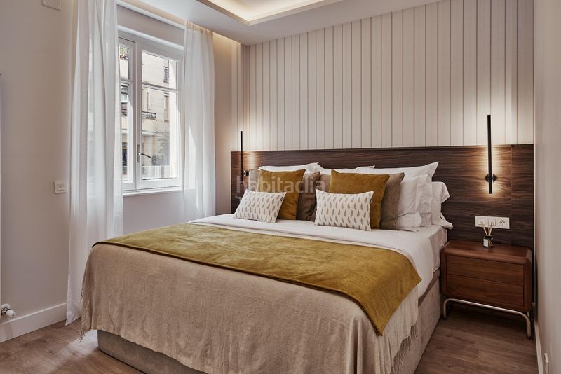 Foto e6a8d0ad-963d-413d-b07e-de544a4e17e7. Piso vivienda exterior ubicada en el distrito retiro, zona Ibiza. en Madrid