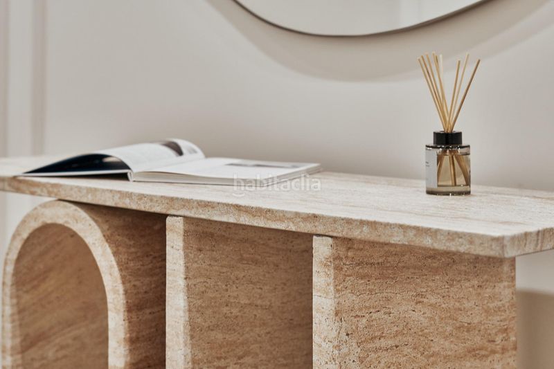 Foto e8170471-880c-4f52-9d56-42318eb2503e. Piso vivienda exterior ubicada en el distrito retiro, zona Ibiza. en Madrid