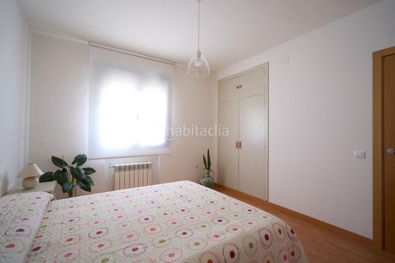 Foto 4cd90158-f509-456e-9353-83a2deb08f92. Casa adossada amb calefacció aparcament a Yepes