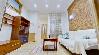 Rent Duplex  Calle de los peñascales. Se alquila piso en zona fuente del berro, distrito salamanca.