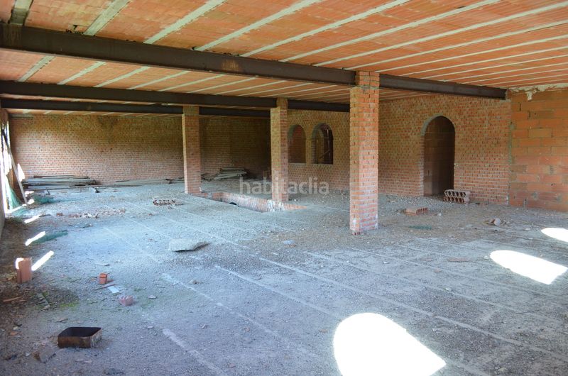 Foto d2fe8739-b203-42d1-a764-2c0acb1fbfc5. Nave industrial en n/a edificio valle del jerte en Casas del Castañar