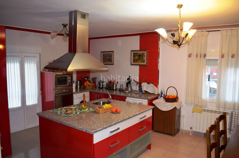 Foto 5281917f-09b4-480a-8f4b-0779f1f6d26c. Casa in Mirabel