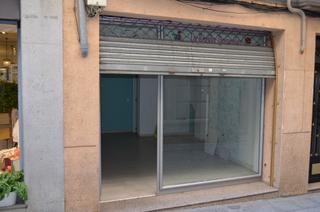 Location Local commercial à N/a. Alquiler local plasencia
