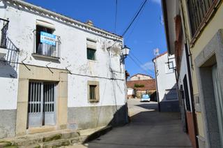 Casa  N/a. Casa en oliva de plasencia