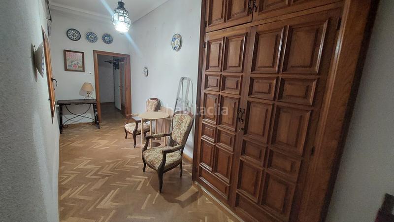 Foto 82c66f7c-d96c-4a73-b133-c5573f2eeb11. Piso en calle los quesos 10 piso con ascensor centro en Plasencia