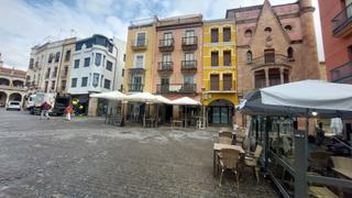 Alquiler Local Comercial en Plaza mayor 9. Local plasencia plaza mayor