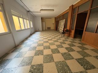 Pis a Calle santa clara 2. Piso con ascensor en zona centro-para reformar-