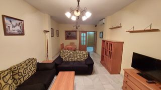 Location Appartement à Plaza san pedro de alcántara 15. Piso con ascensor zona centro